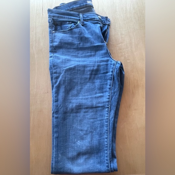 Levi’s Classic Fit Bootcut Jeans. - Picture 7 of 7